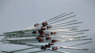 稳压二极管 5V1 5V6 6V2 6V8，ST环保，