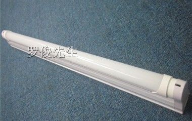 悬挂安装LED日光灯管