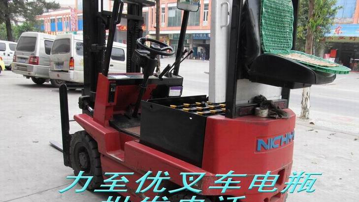 广州叉车电瓶总代理，力至优叉车电池批发代理价格