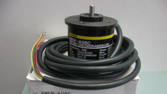 供应全新原装OMRON欧姆龙旋转编码器E6A2-CS5C 200P/R