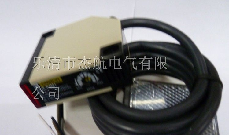 光电传感器、漫反射式光电开关、E3JK-DS30M2-P