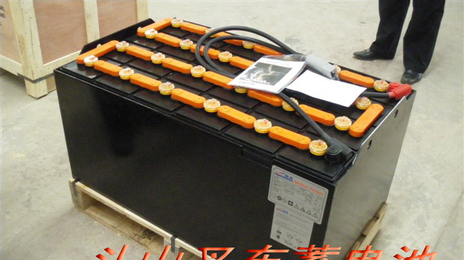 斗山叉车电瓶，Doosan斗山叉车蓄电池