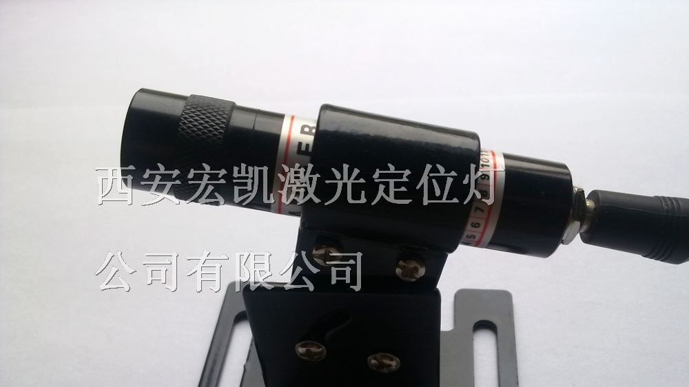 西安直销大十字线激光定位灯HL650-10G1T