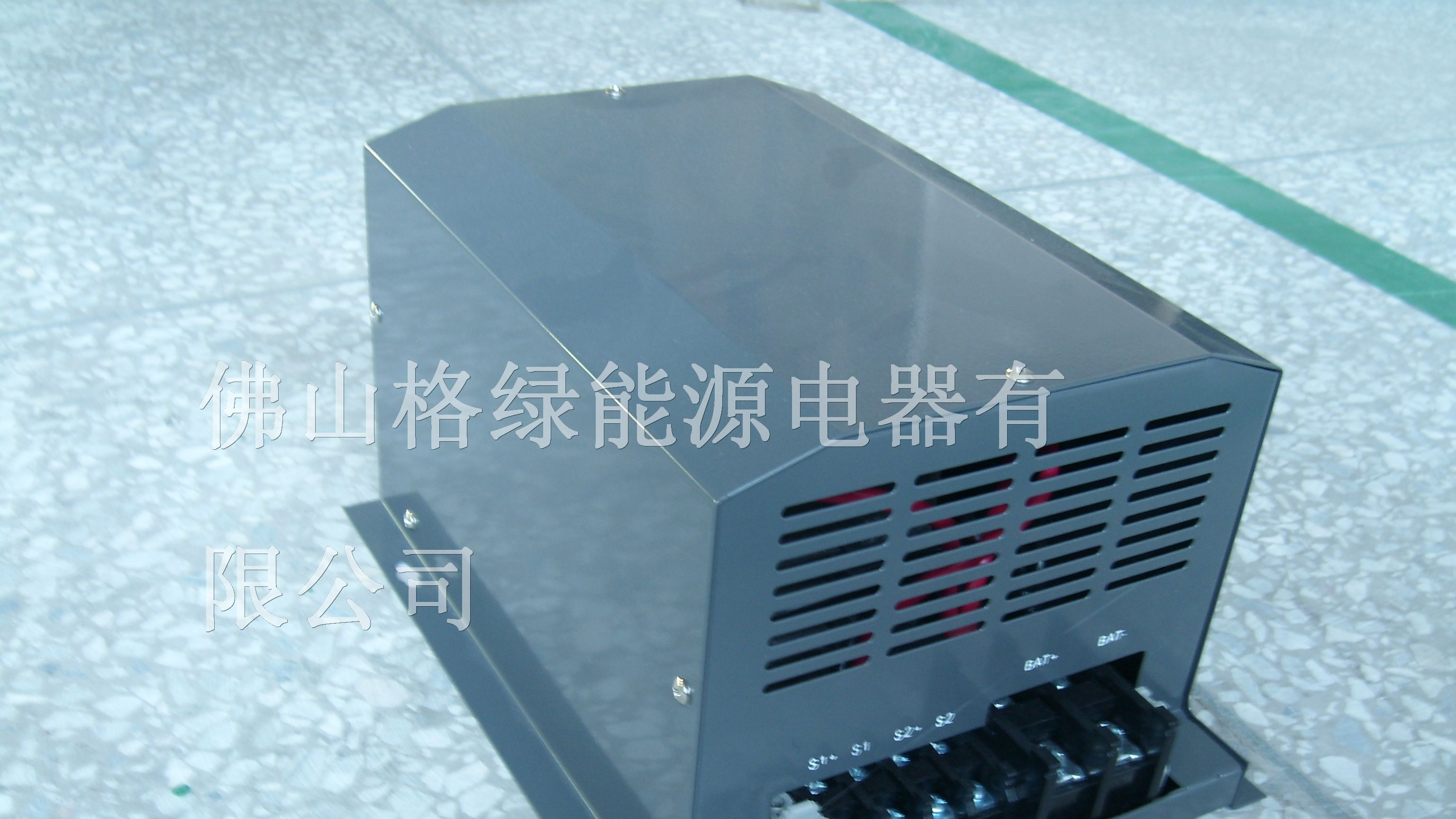 供应96V/100A太阳能充电器