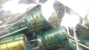 台湾产品原装直插电容6.3V1000UF  8*12体积