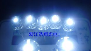 F5草帽直插型6-7流明led