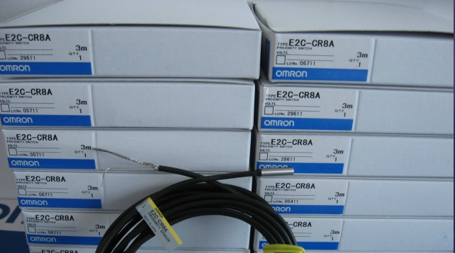 供应OMRON欧姆龙接近开关传感器E2C-CR8A 全新原装现货