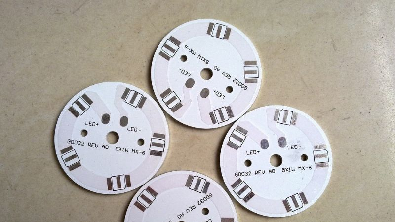 低价PCB铝基板打样加工、LED灯板打样加工、PCB长条灯板