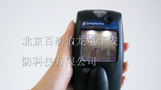 供应斯博瑞安复合多气体报警仪