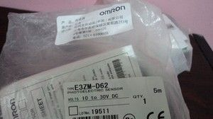 供应OMRON欧姆龙光电开关E3ZM-D62 全新原装现货