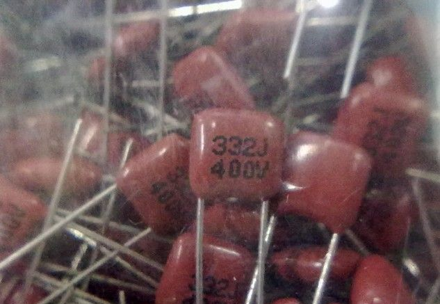 供应一系列CBB电容400V 332J