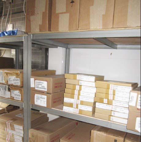 供应MOS场效应管IRF7413TRPBF 二三极管IRF7413TRPBF 原装现货IRF7413TRPBF 样品 批量