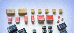 供应B型贴片钽电容 AVX贴片钽电容B型 B型AVX贴片钽电容价格