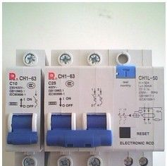 供应高仿常熟开关小型漏电断路器空气开关CH1L-32 20A