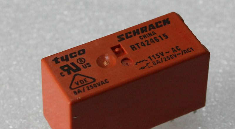 供应继电器RT424615