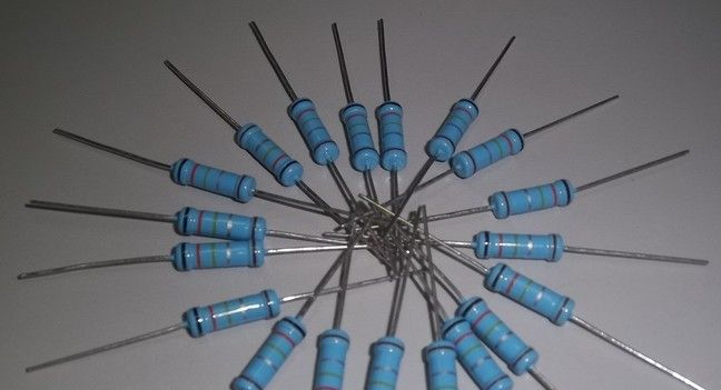 供应5W 1% 金属膜电阻 1R-1M