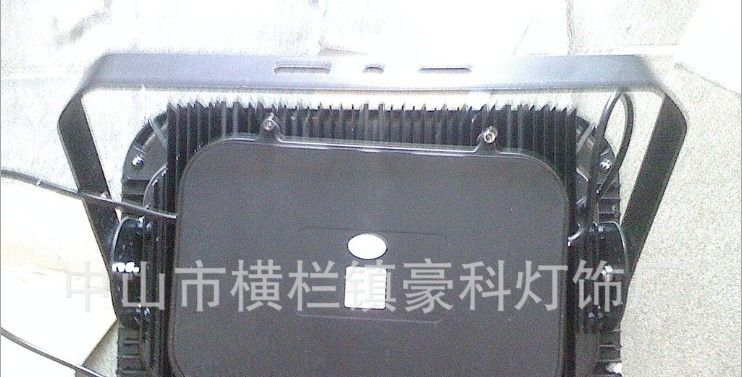 供应LED泛光灯90W 90WLED泛光灯价格
