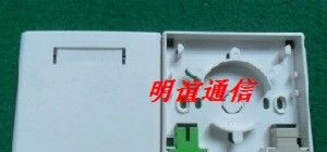 供应3口，4口86型光纤面板LC适配器四口光纤面板