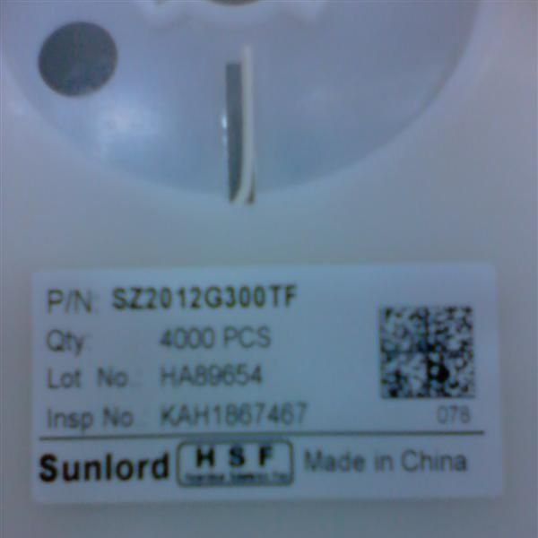 现货供应顺络贴片磁珠SZ2012G300TF/0805 磁珠 30R