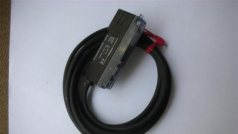 代理KEYENCE基恩士FS-V11光纤放大器