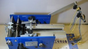 低价[上海产，十年品牌]U型散装带装电阻成型机，二极管成型机