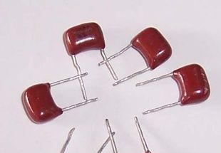 进口金属化电容63V474（p-5）