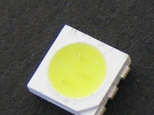 现货供应5050三芯SMD贴片白光LED（14-16LM）
