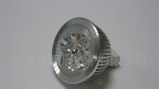LED4*1W灯杯，体积小，寿命长，便于安装