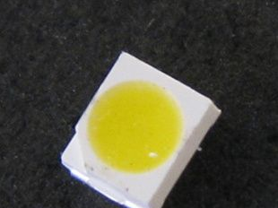 LED日光灯管用3528白光（晶元芯片6500-7000K，5.5-6.5LM）