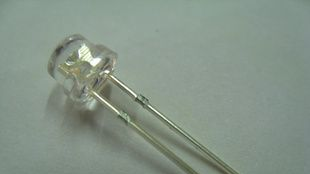 超低价厂家直销F5草帽白灯短脚LED灯