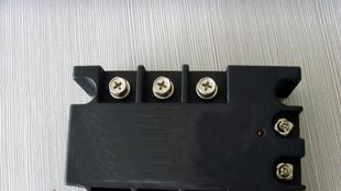 三相交流固态继电器SGT4044ZD1