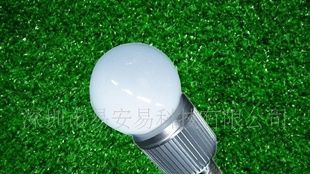 铝质5W大功率LED灯泡，热门产品！