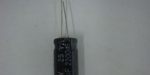 厂家直销电解电容器25V2200    13*21