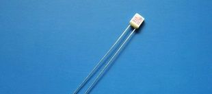 RH115-2 115度2A温度保险丝 方形 环保