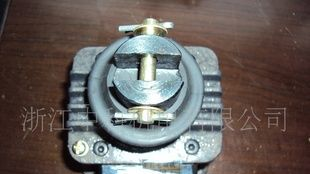 MQA－8N交流牵引电磁铁