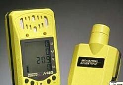 供应泵吸式四合一检测仪，m40四合一气体检测仪