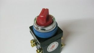 选择开关 旋钮开关 按钮开关 LA18-22X/2 红色