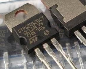 三极管STPS20120CT