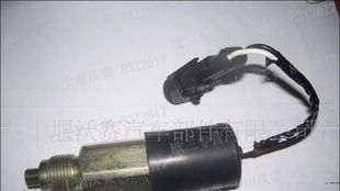 东风天龙D310大齿12档变速箱指示开关汽车传感器