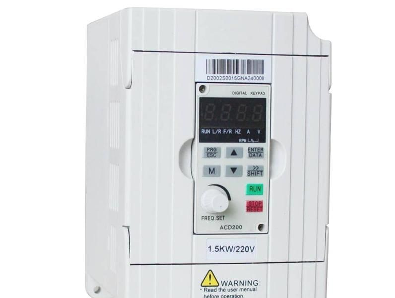 供应0.75KW雕刻机专用变频器