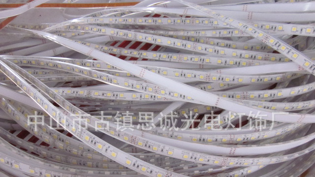 LED软灯条吹套管加工