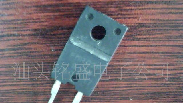 快恢复二极管FMPG2F
