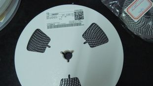 1N4007   供应贴片二极管