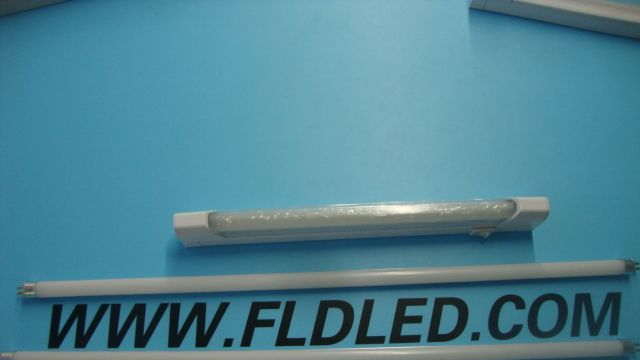 生产发光二级管LEDT5日光灯管  LED日光灯管价格