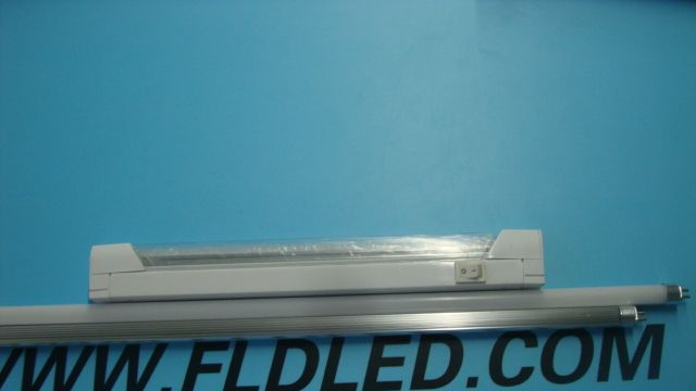 大量生产塑胶支架（带灯管）LED日光灯管