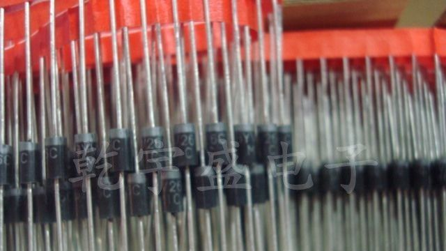 快恢复二极管 BYV26C DO-15封装 2安体积 600伏 直插二极管 ψ