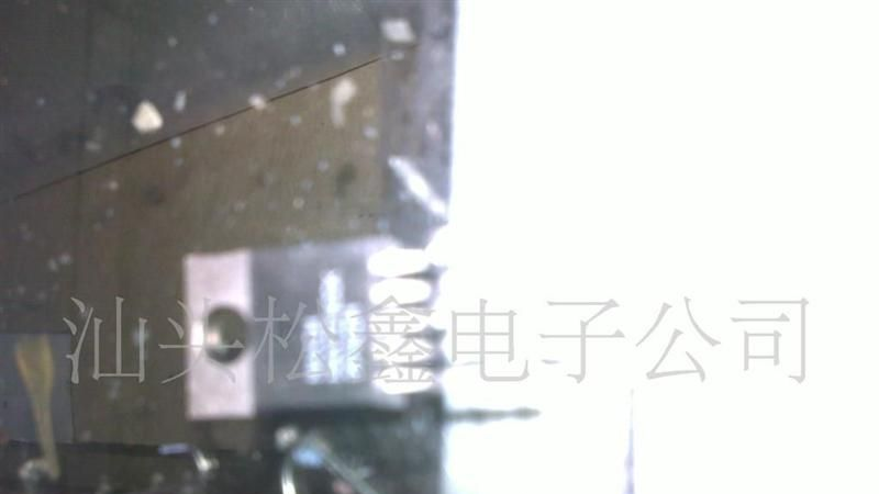 MAX724CCK,三极管
