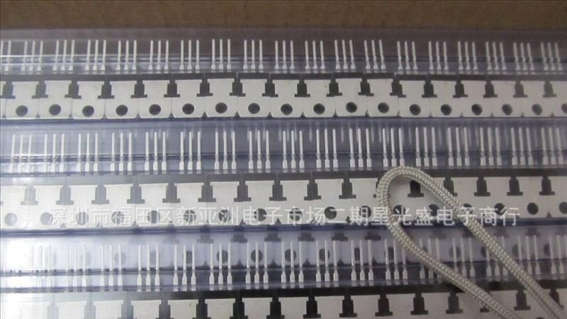 高品质1.5A三端稳压IC L7805  ST  优势批发
