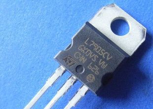 供应三极管L7905CV/L7905CV1 TO-220现货热卖