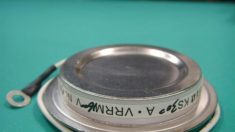 供应KS300A 100V-1600V平板双向可控硅